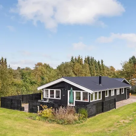 Dom wakacyjny Grith - 740m To The Fjord By Interhome Storvorde